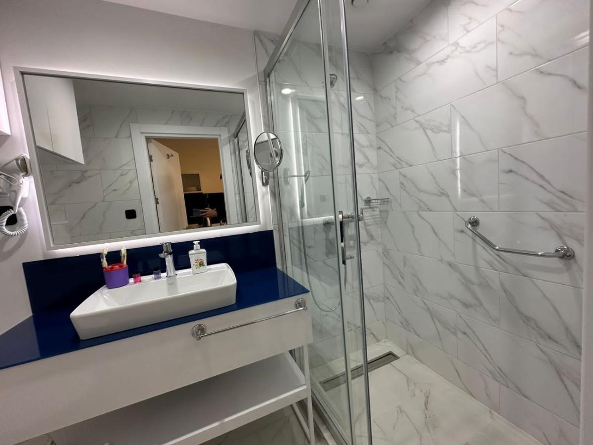 Orbi City Batumi Aparthotel Eksteriør billede